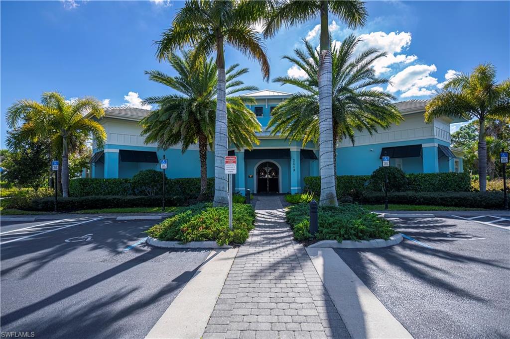 ENTRADA - Residential