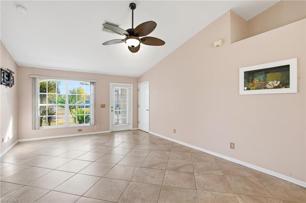 CAPE CORAL - Residential