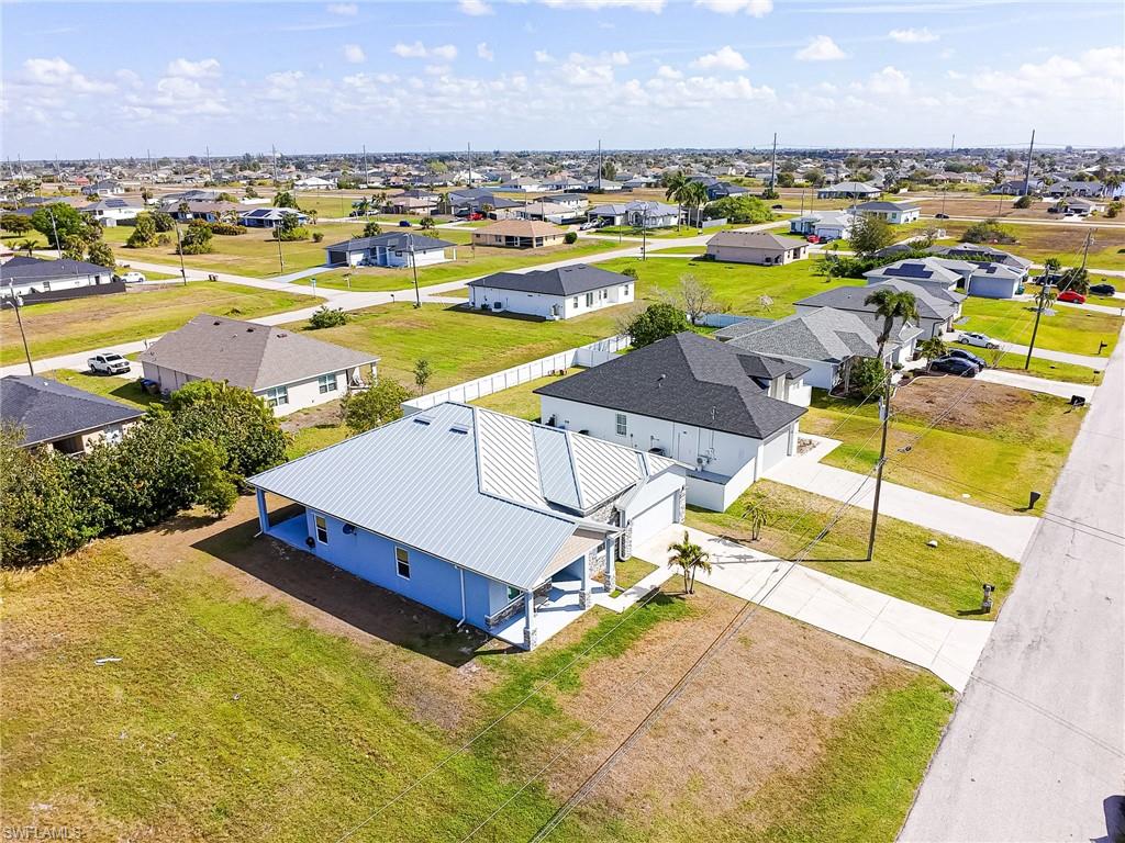 CAPE CORAL - Residential