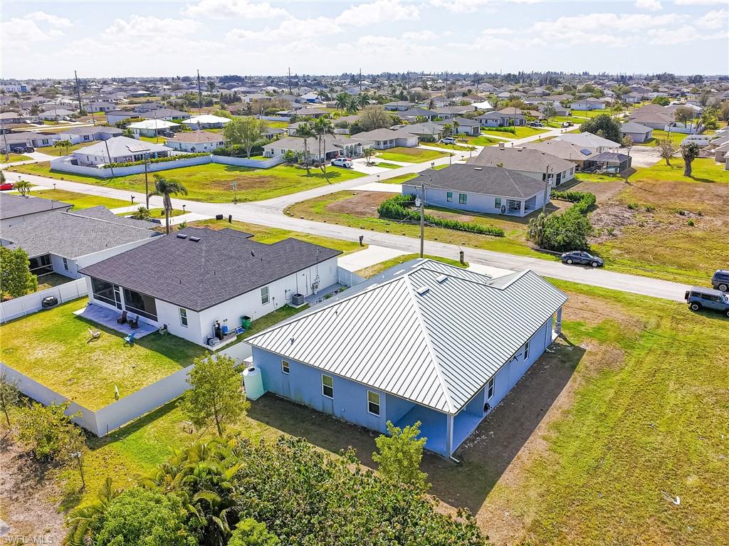 CAPE CORAL - Residential