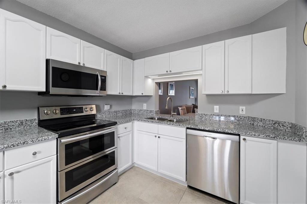 VILLAGES AT EMERALD LAKES - Residential