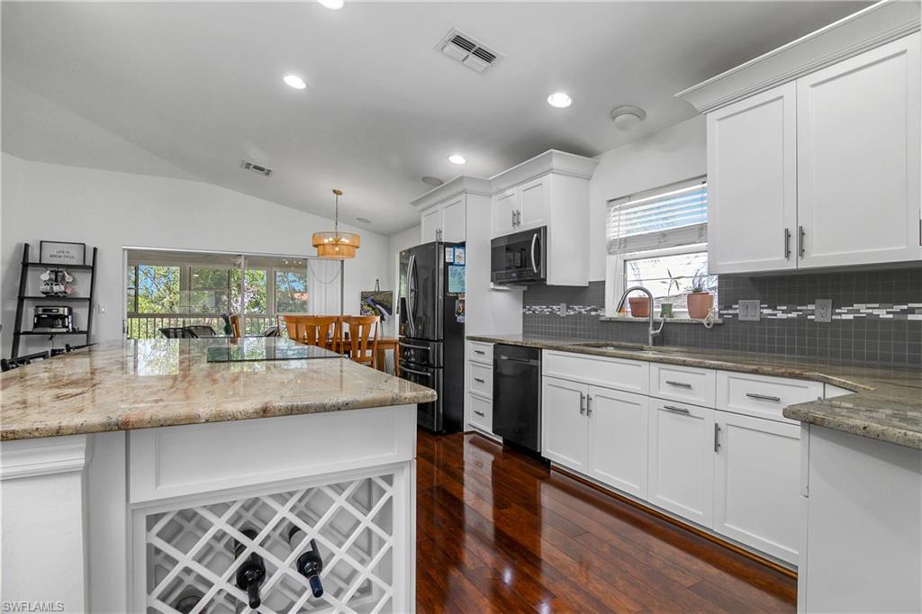 VICTORIA COVE CONDO - Residential