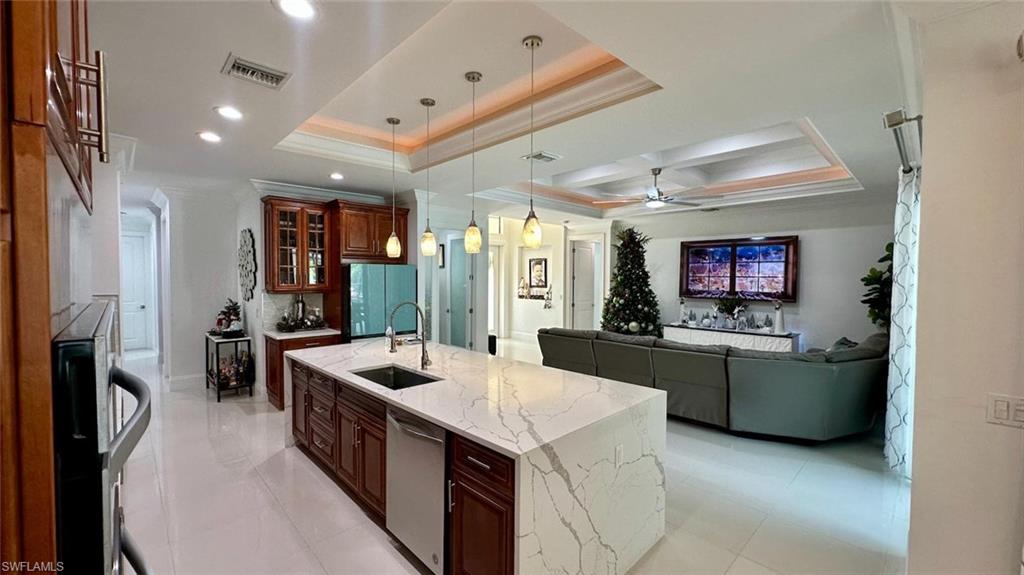 GOLDEN GATE ESTATES - Residential