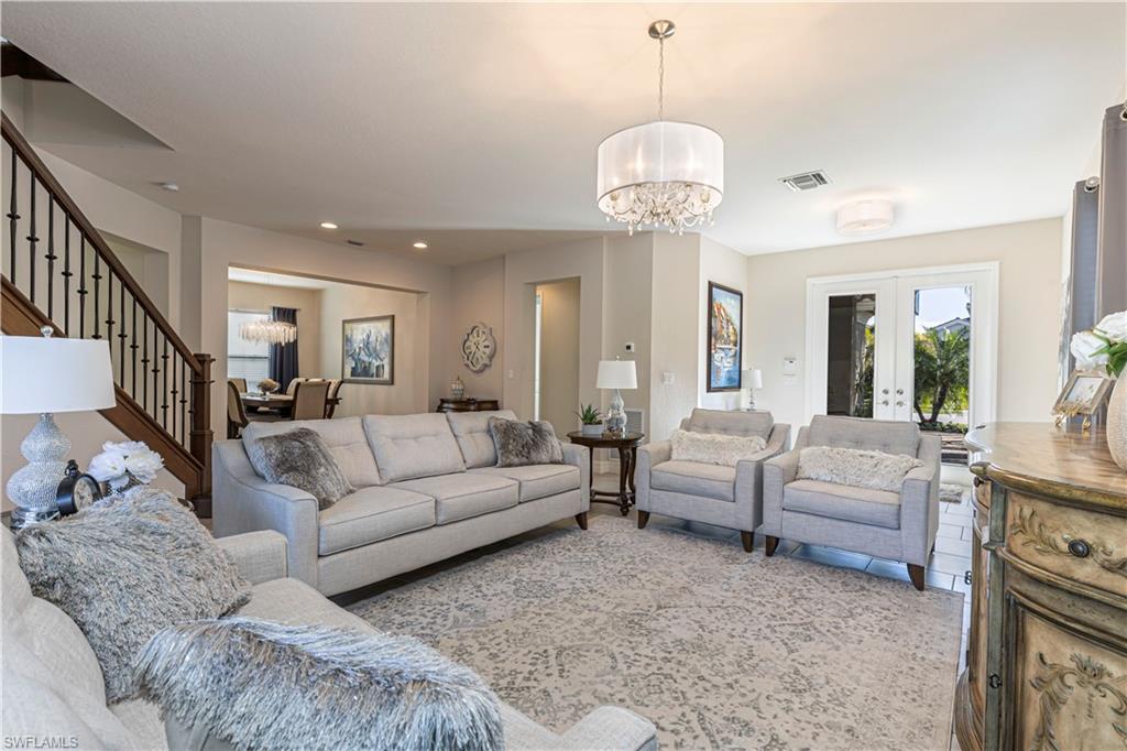 4538 Kensington CIR