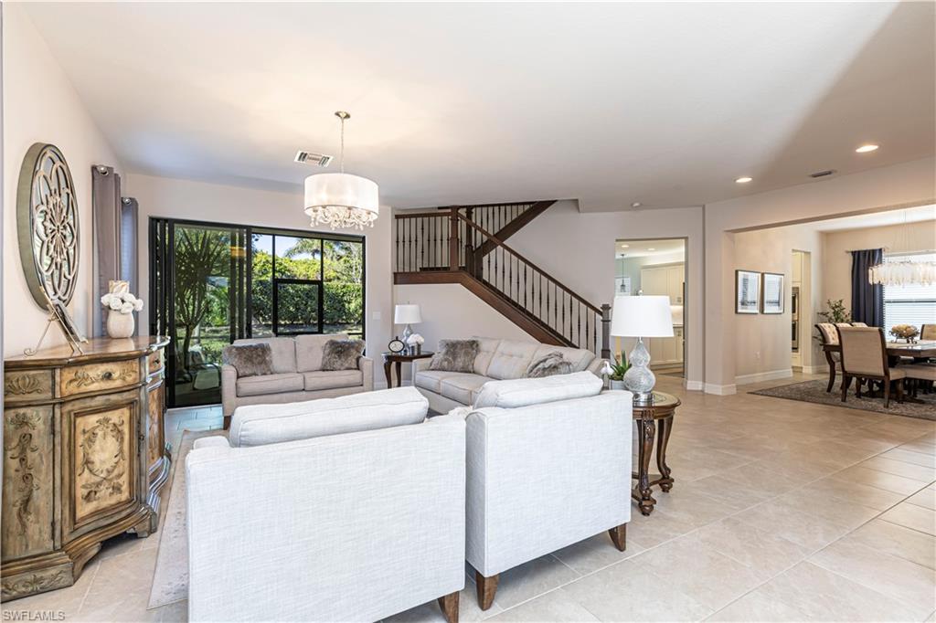 4538 Kensington CIR
