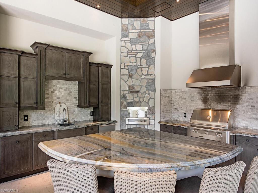 PINE RIDGE - Residential