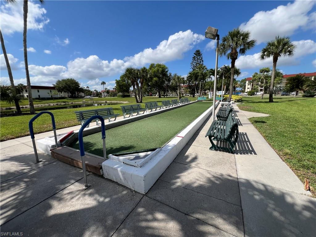 FAIRWAYS AT PAR FOUR - Residential