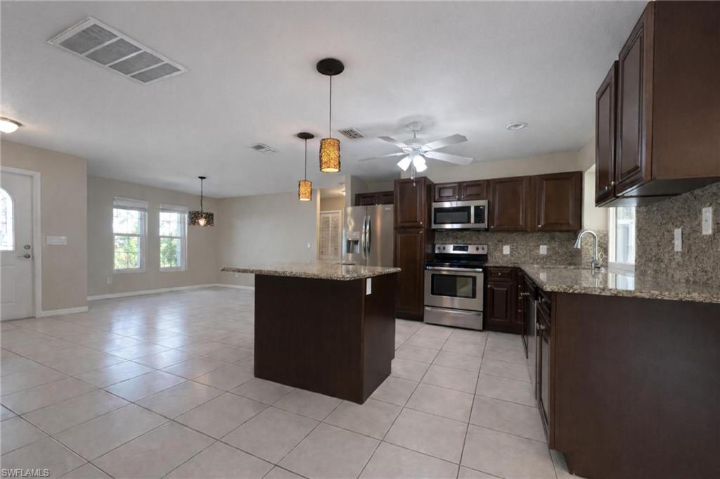 CAPE CORAL - Residential Lease