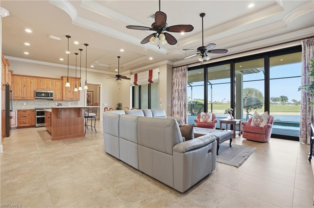 ROYAL PALM GOLF ESTATES - Residential