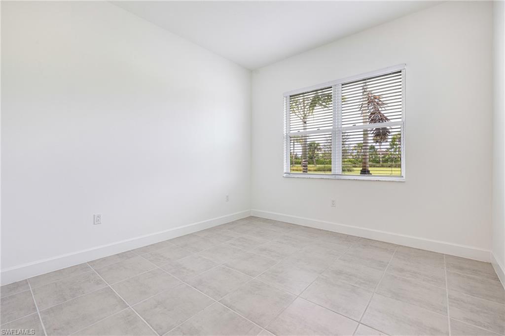 VALENCIA TRAILS - Residential