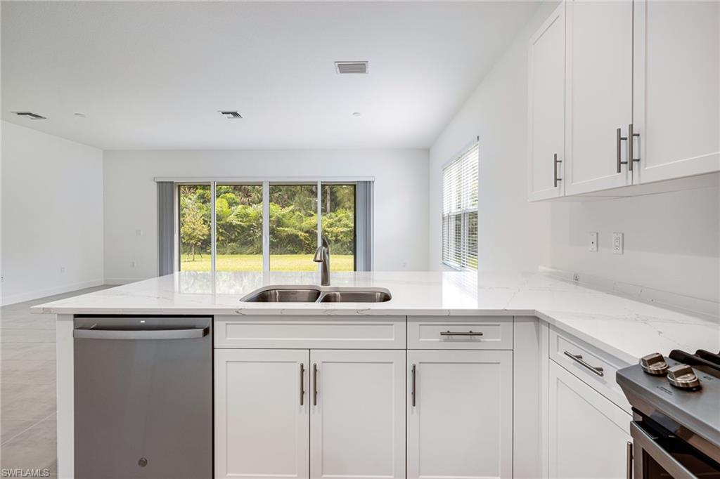 VALENCIA TRAILS - Residential