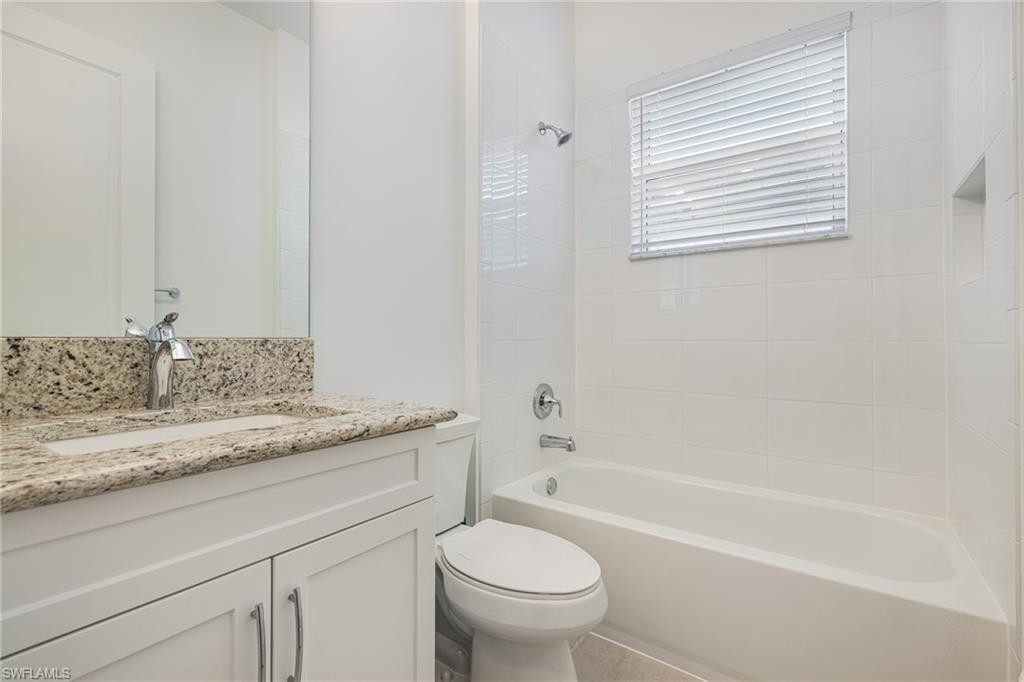 VALENCIA TRAILS - Residential