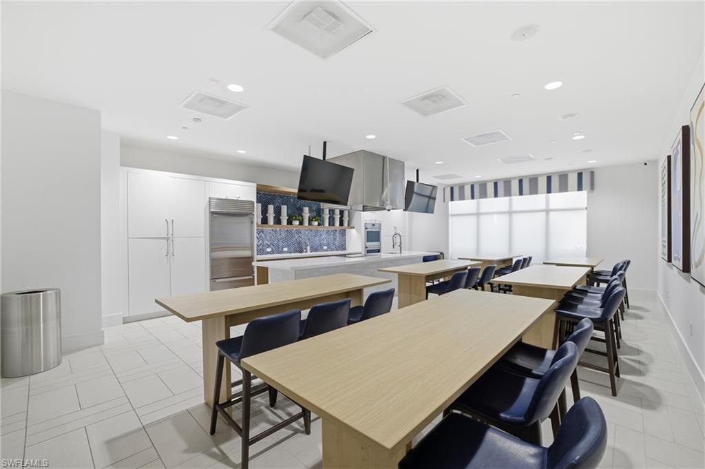 VALENCIA TRAILS - Residential