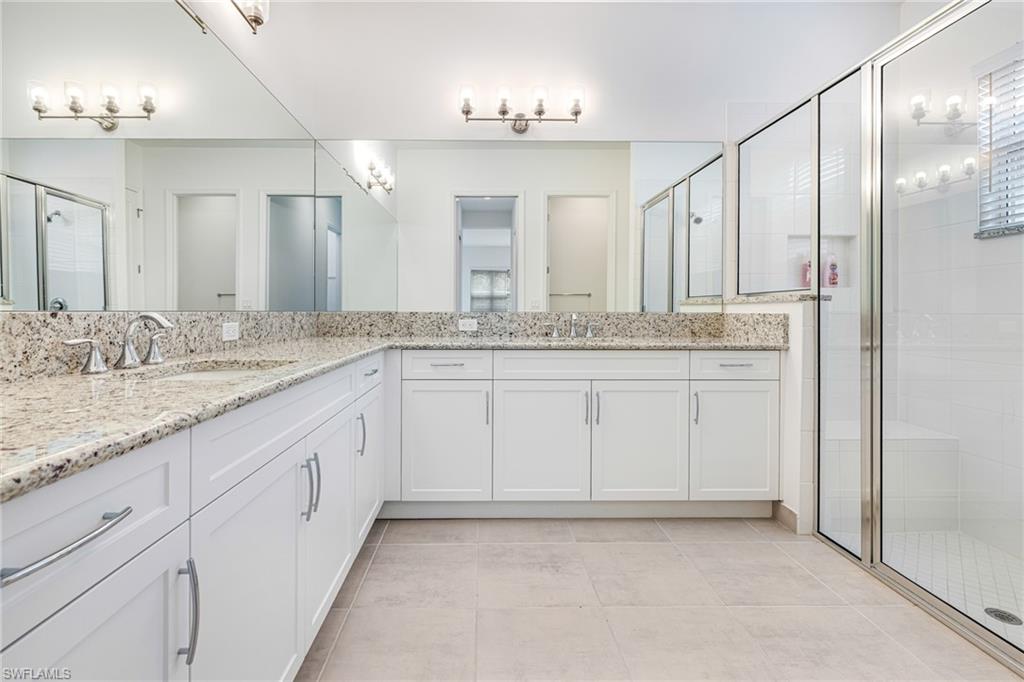 VALENCIA TRAILS - Residential