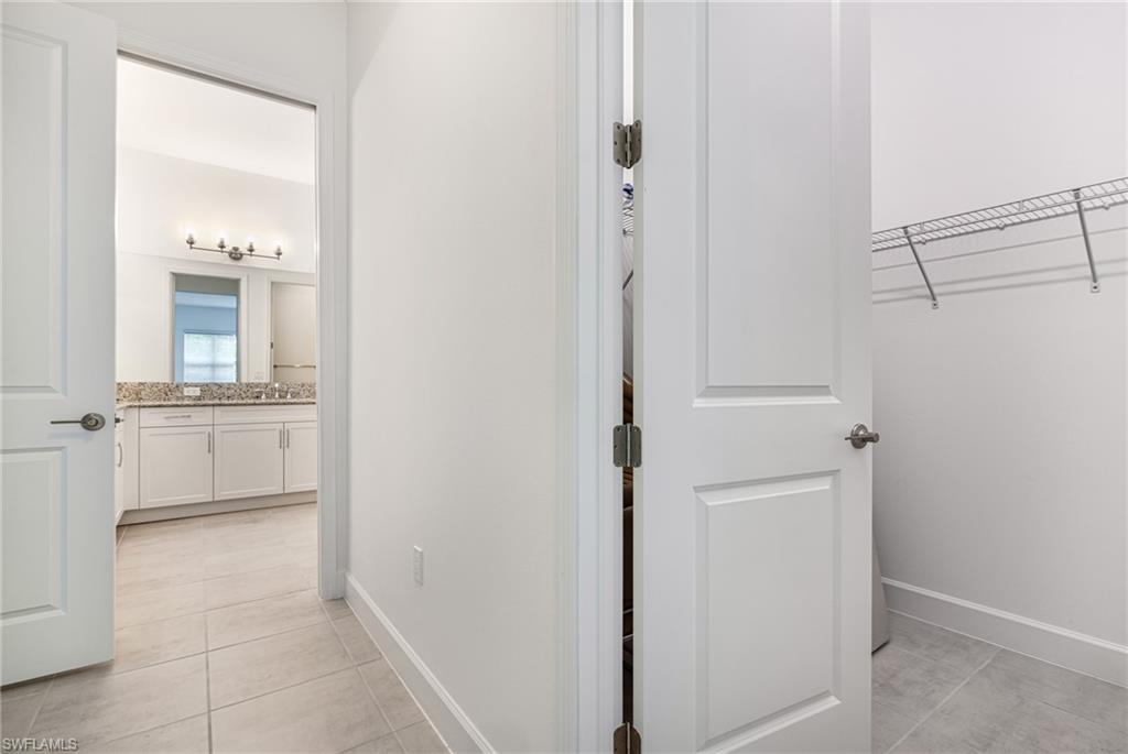 VALENCIA TRAILS - Residential