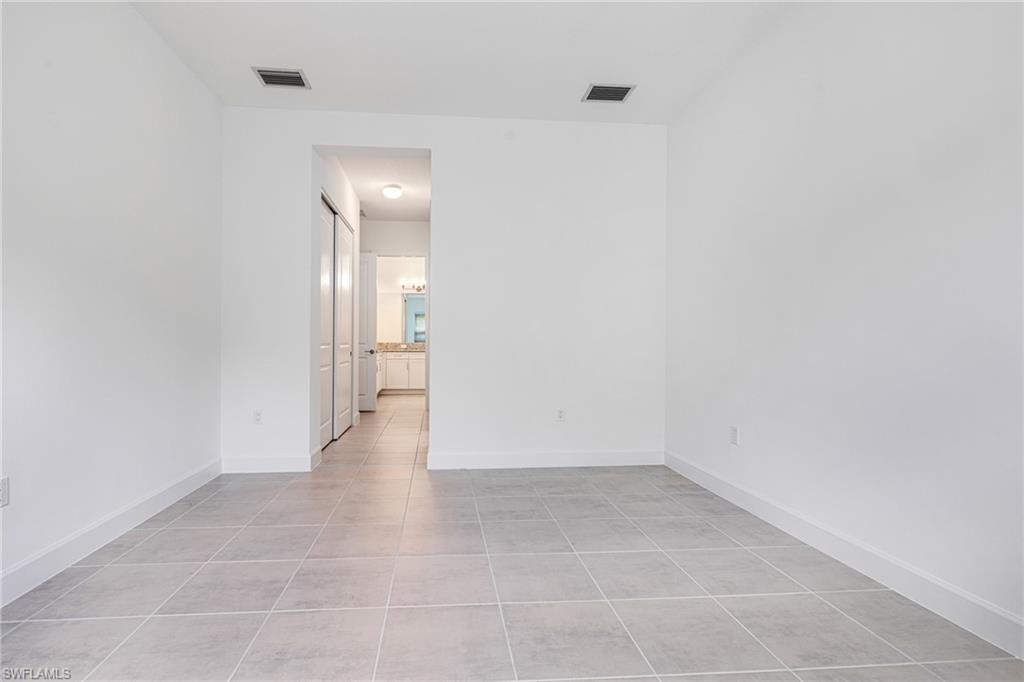 VALENCIA TRAILS - Residential