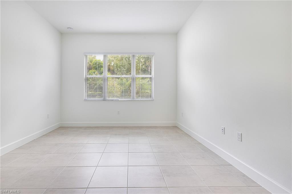 VALENCIA TRAILS - Residential