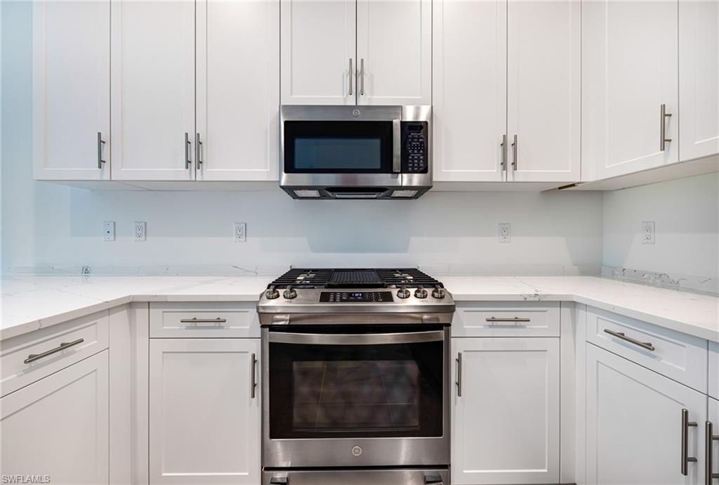 VALENCIA TRAILS - Residential