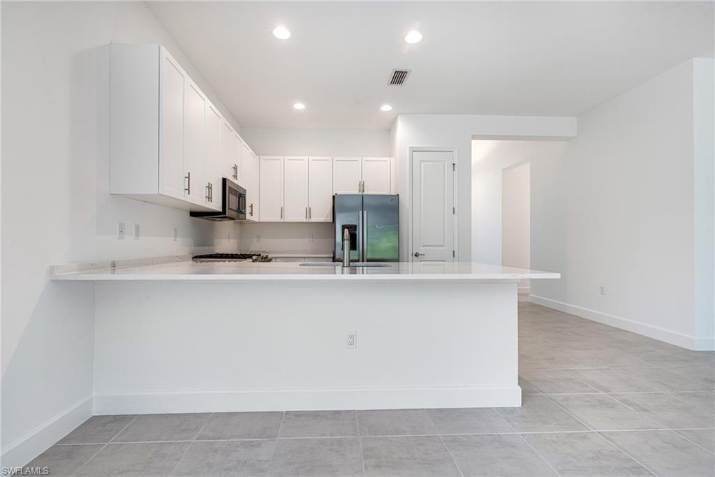 VALENCIA TRAILS - Residential