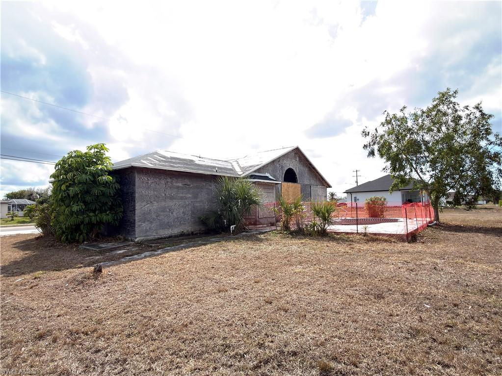 CAPE CORAL - Residential