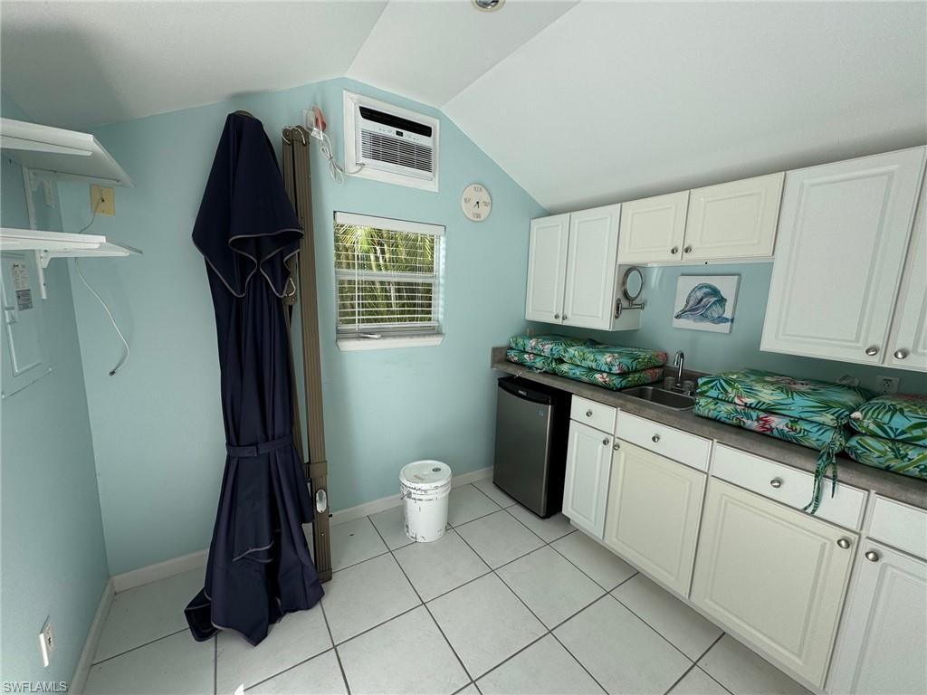 RIVERBEND MOTORCOACH RESORT - Land