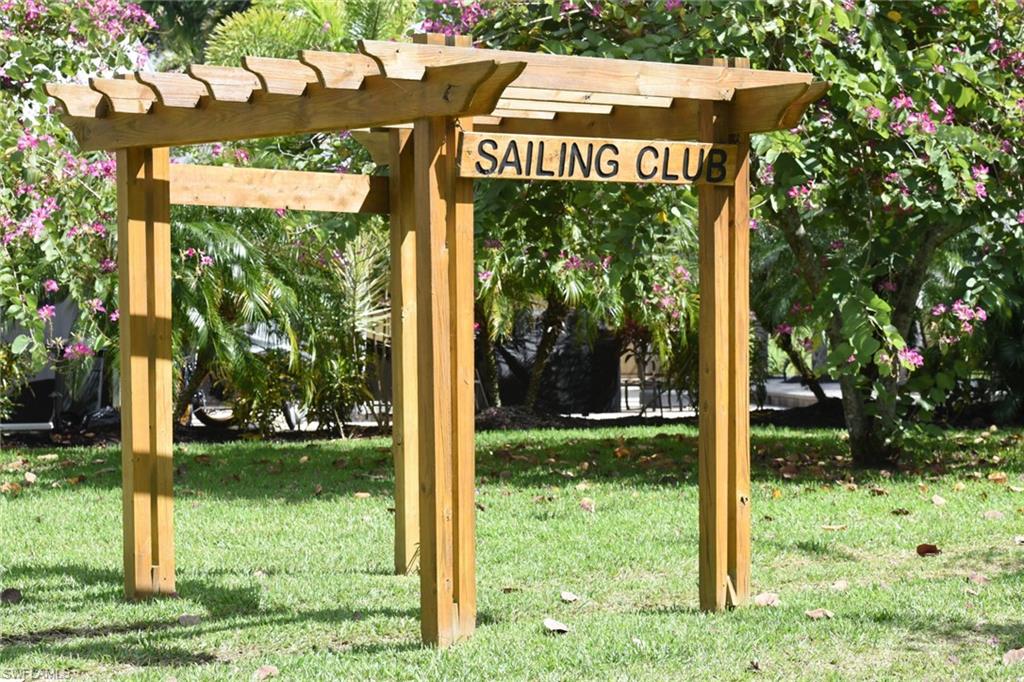 RIVERBEND MOTORCOACH RESORT - Land