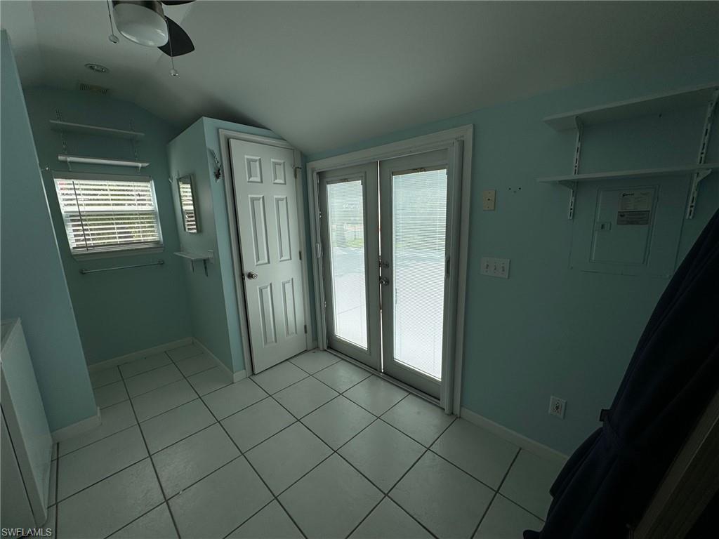 RIVERBEND MOTORCOACH RESORT - Land