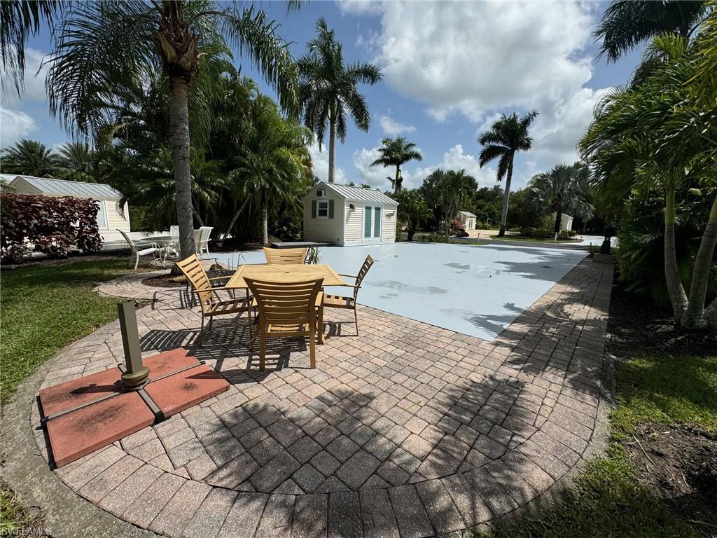 RIVERBEND MOTORCOACH RESORT - Land