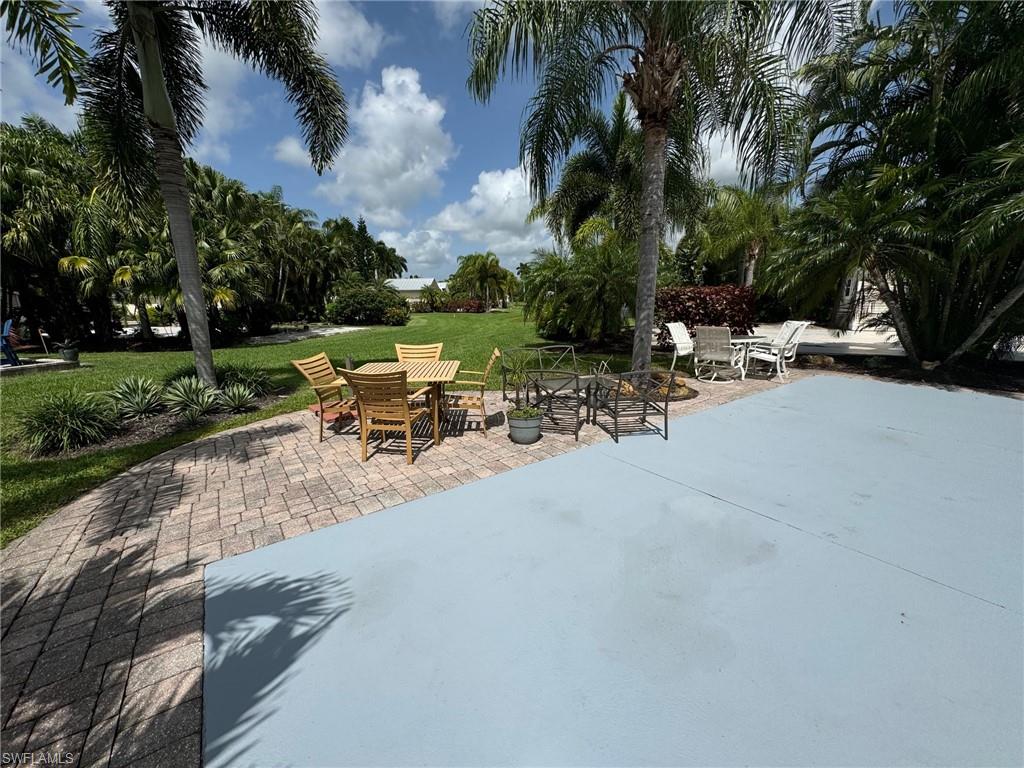 RIVERBEND MOTORCOACH RESORT - Land