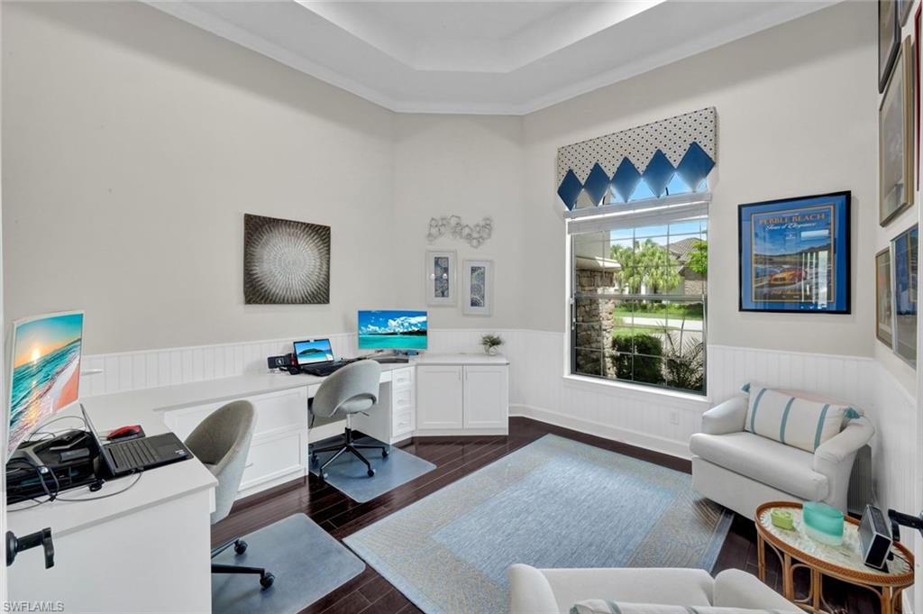 ESPLANADE - Residential