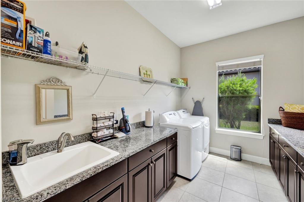 ESPLANADE - Residential