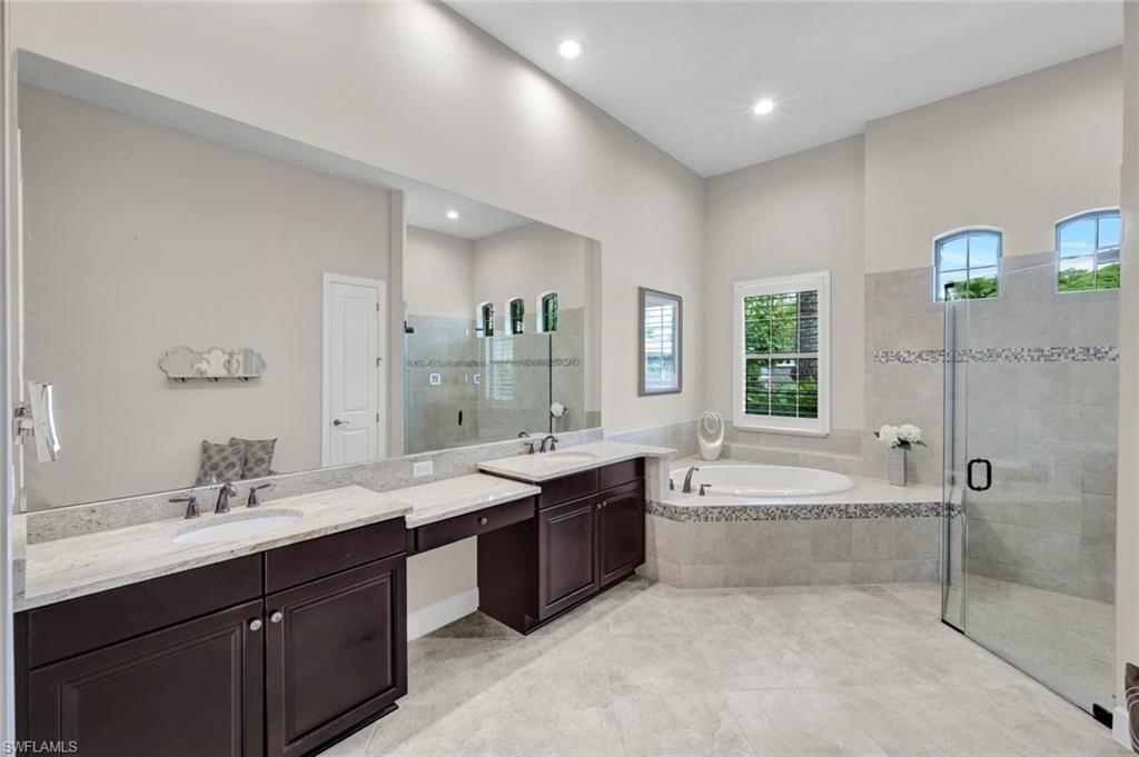 ESPLANADE - Residential