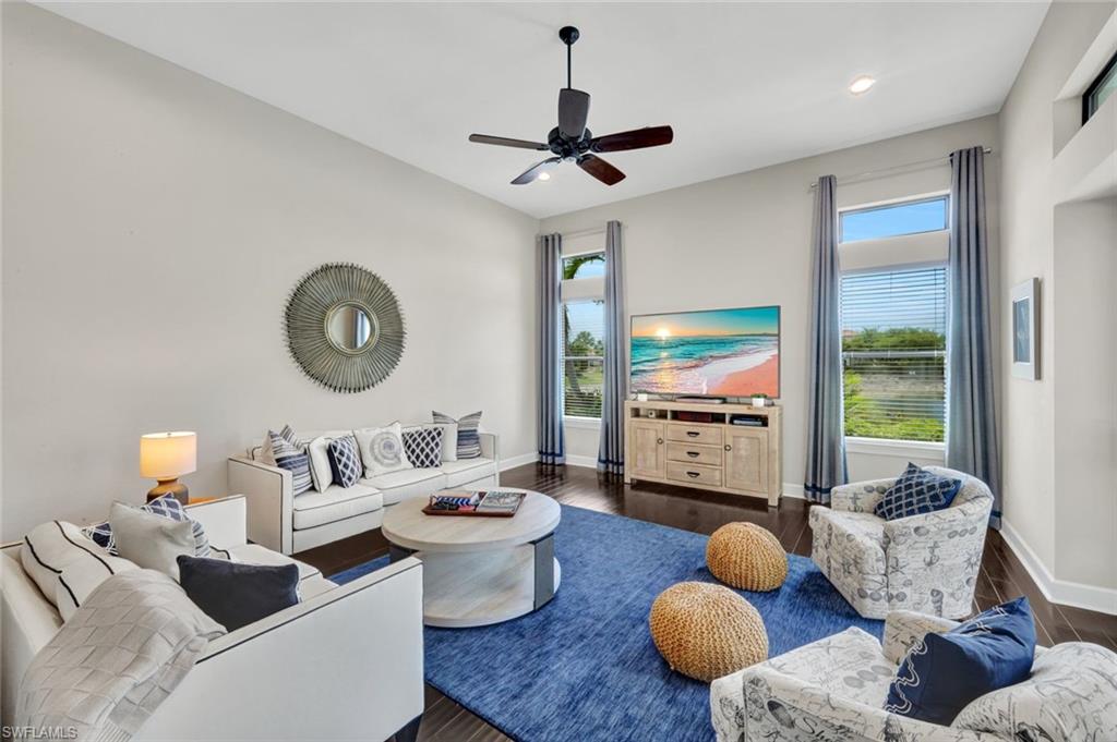 ESPLANADE - Residential