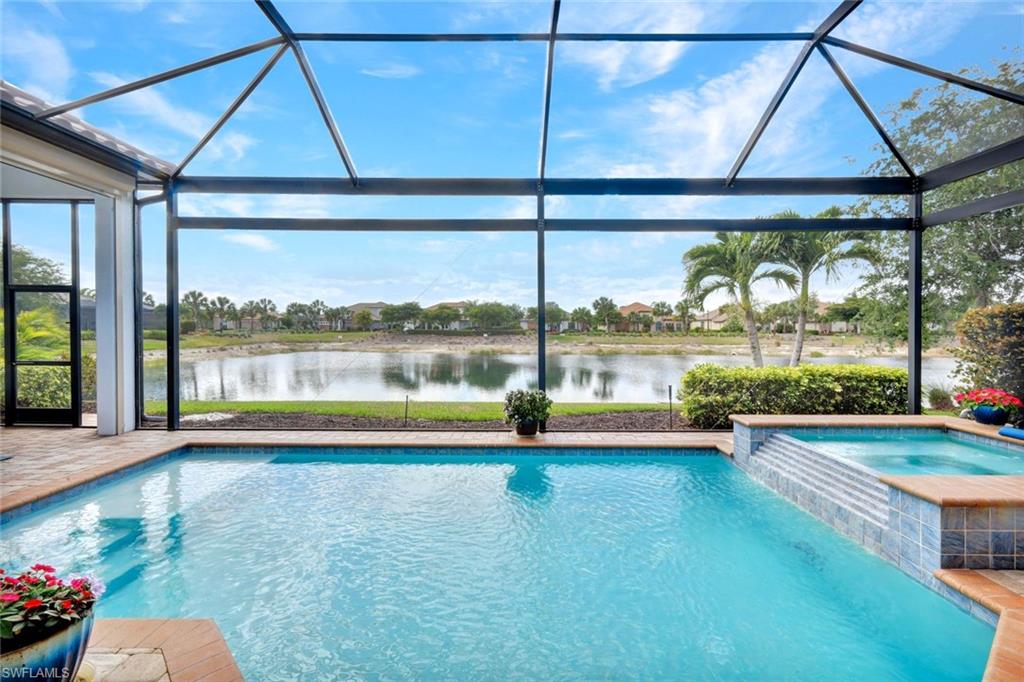 ESPLANADE - Residential