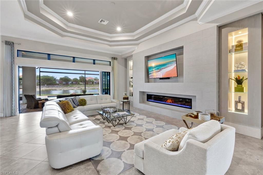 ESPLANADE - Residential