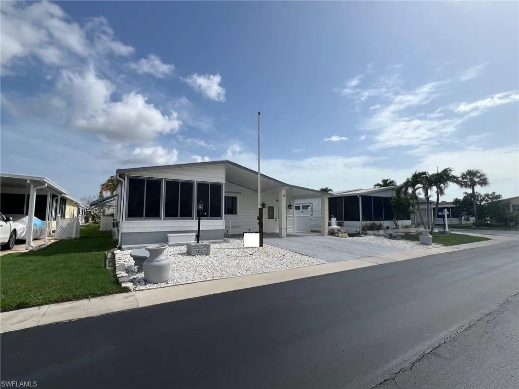 Naples, Florida 34104, United States, 2 Bedrooms Bedrooms, ,2 BathroomsBathrooms,Residential,Pending,152117 Naples, Florida 34104, United States, 2 Bedrooms Bedrooms, ,2 BathroomsBathrooms,Residential,Pending,152117