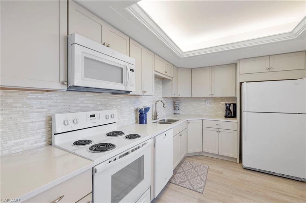 ISLAND REEF CLUB - Residential