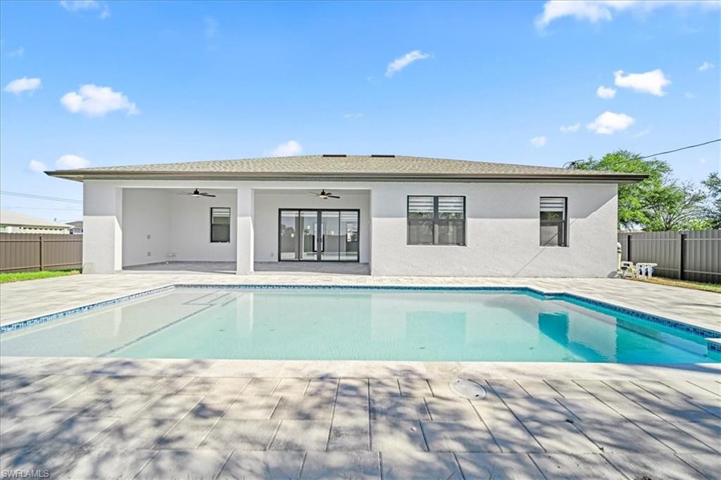 CAPE CORAL - Residential