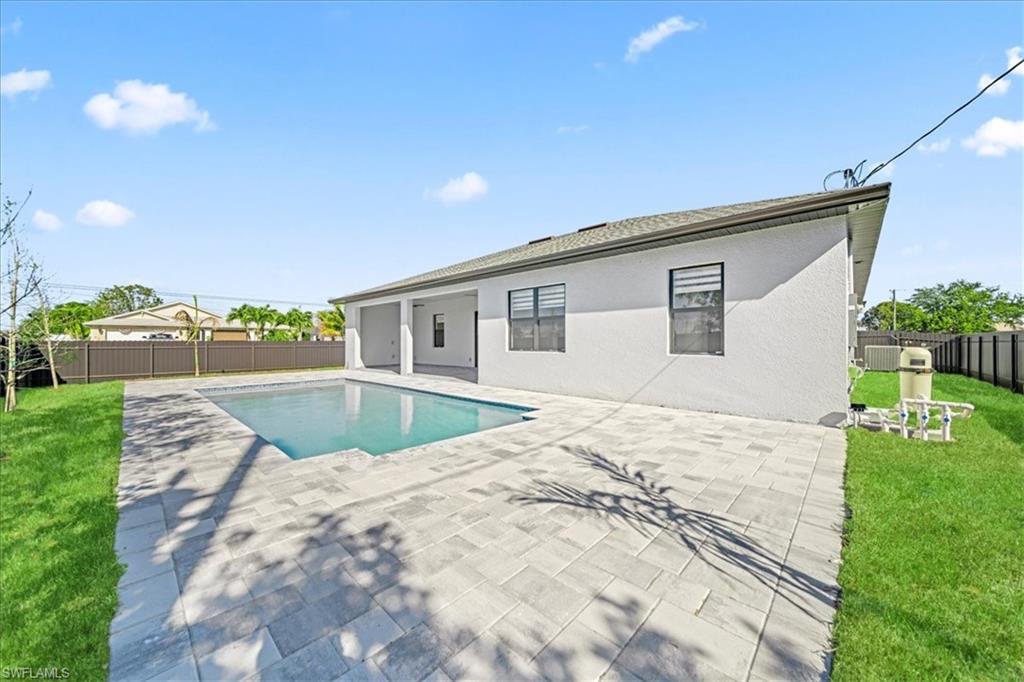 CAPE CORAL - Residential