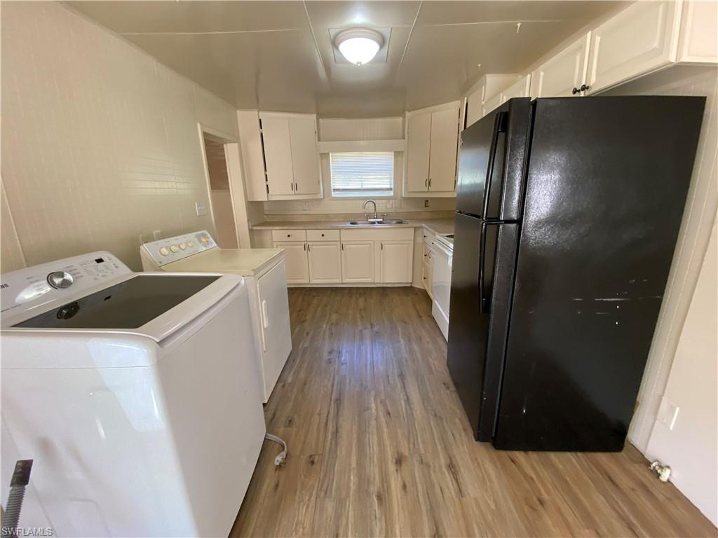 SUNCOAST ESTATES UNREC - Residential Lease