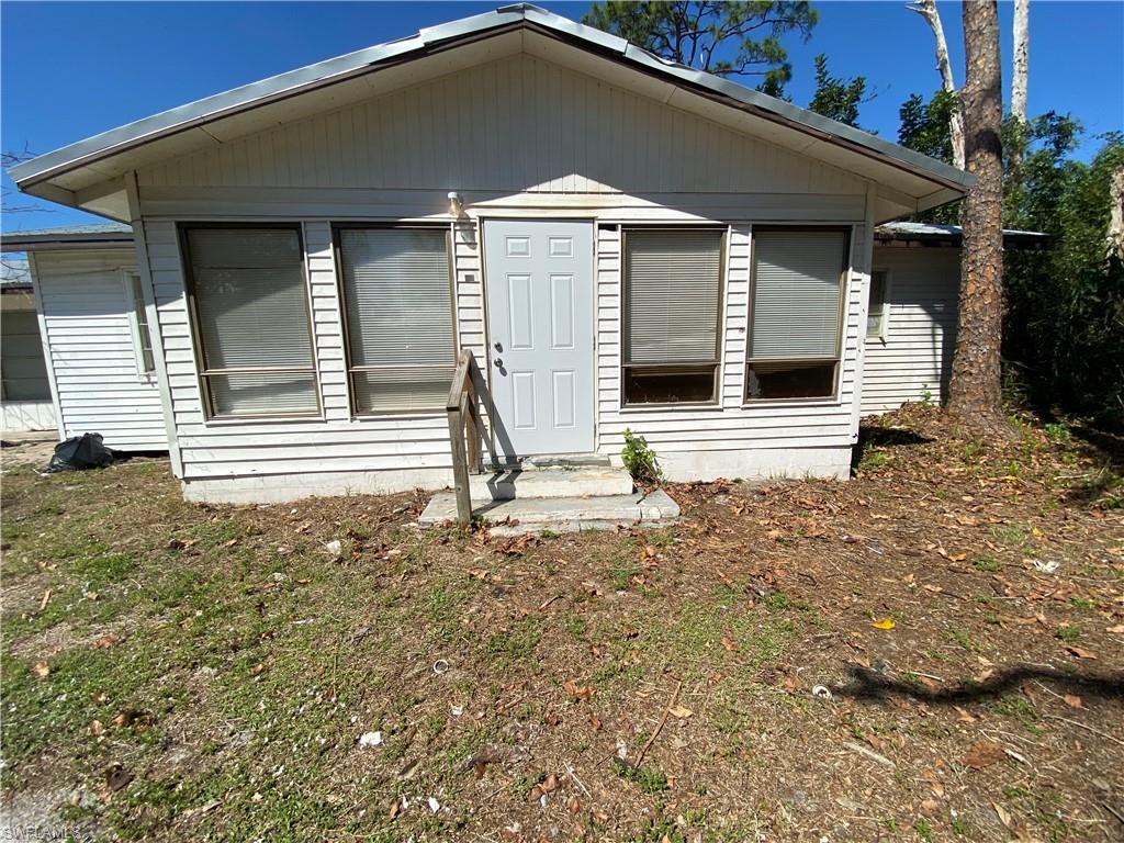 SUNCOAST ESTATES UNREC - Residential Lease