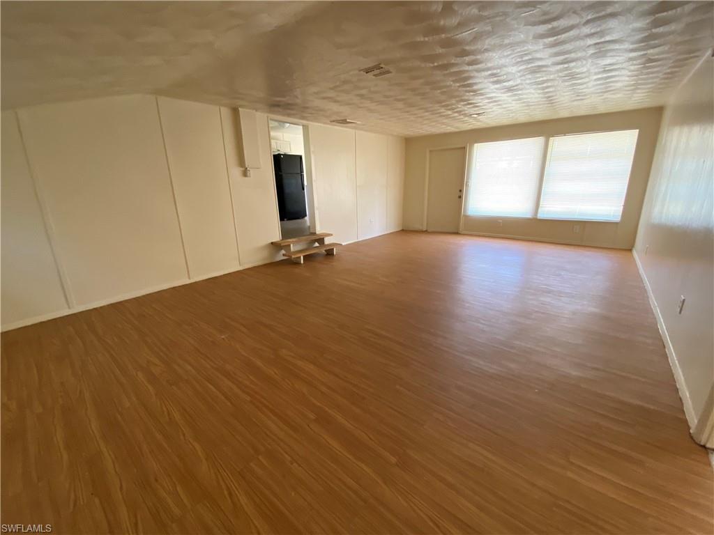 SUNCOAST ESTATES UNREC - Residential Lease