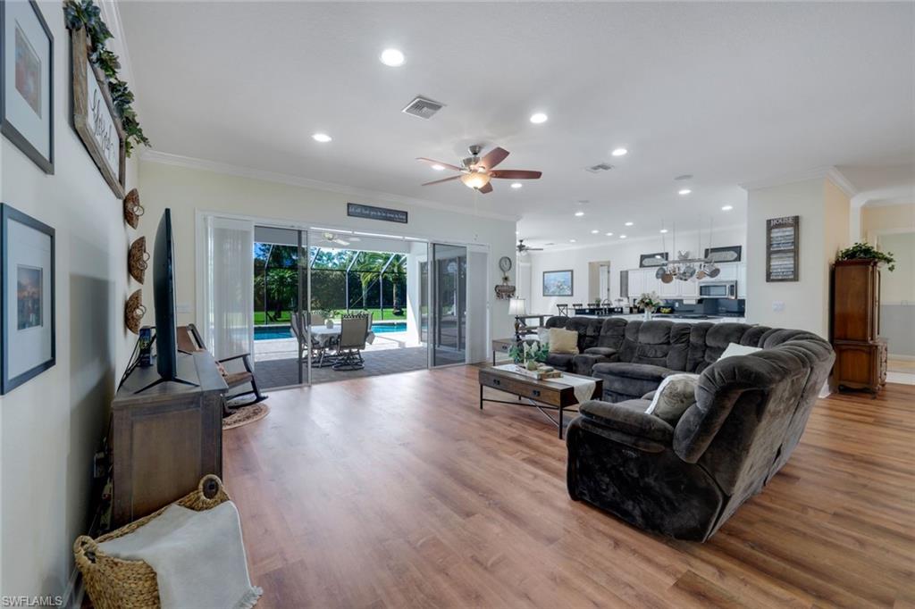 GOLDEN GATE ESTATES - Residential