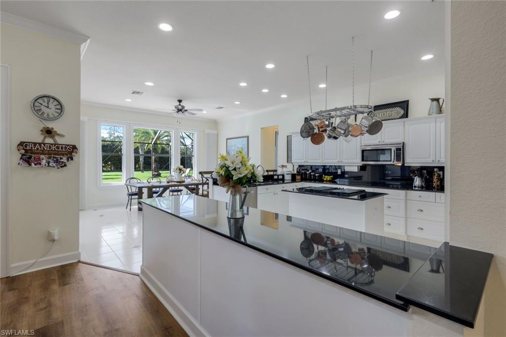 GOLDEN GATE ESTATES - Residential