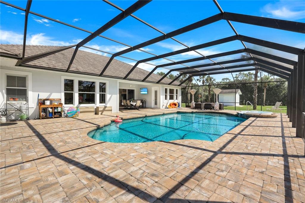 GOLDEN GATE ESTATES - Residential