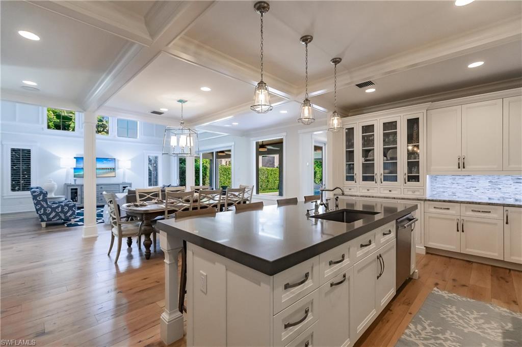 OLDE NAPLES - Residential