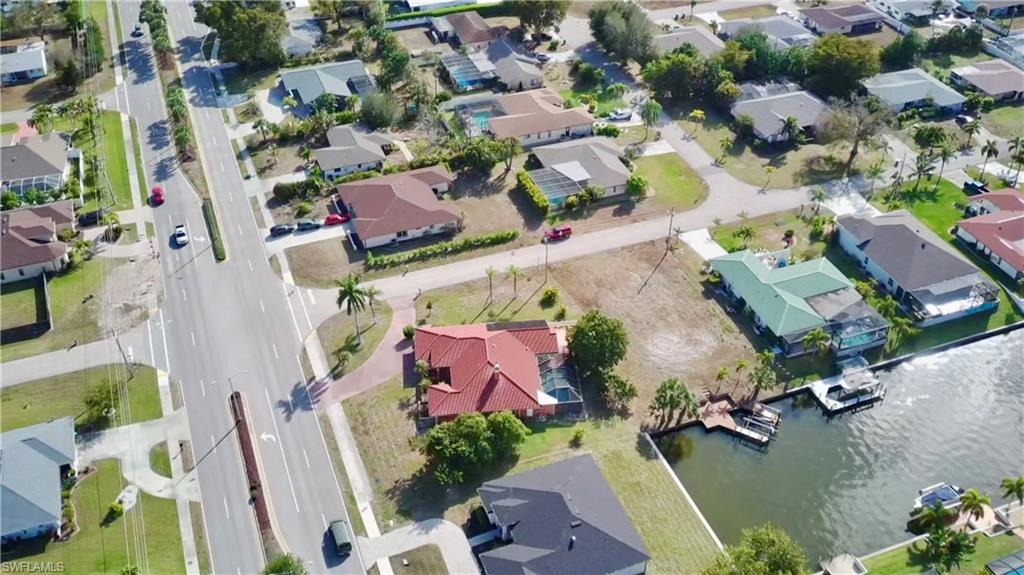 CAPE CORAL - Land