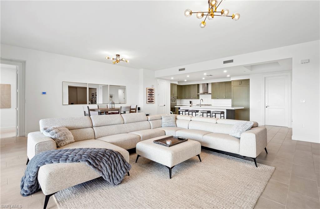 ELEVEN ELEVEN CENTRAL - Residential