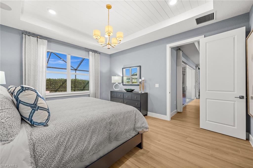 CREEKSIDE RUN - Residential