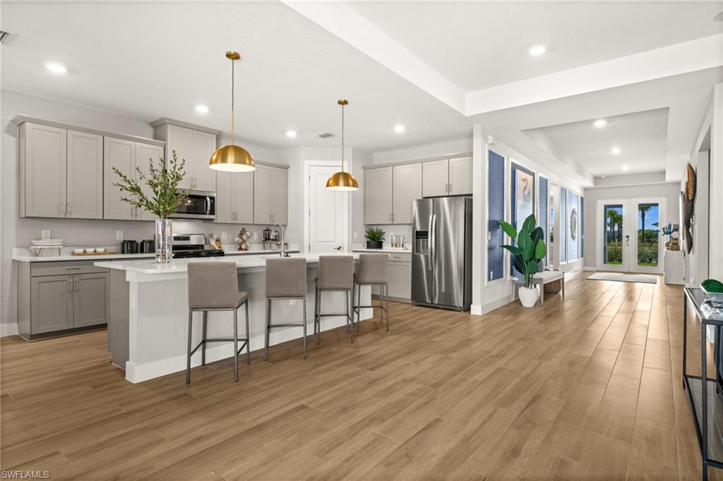 CREEKSIDE RUN - Residential